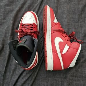 Jordan 1 Mid Chicago sz.9